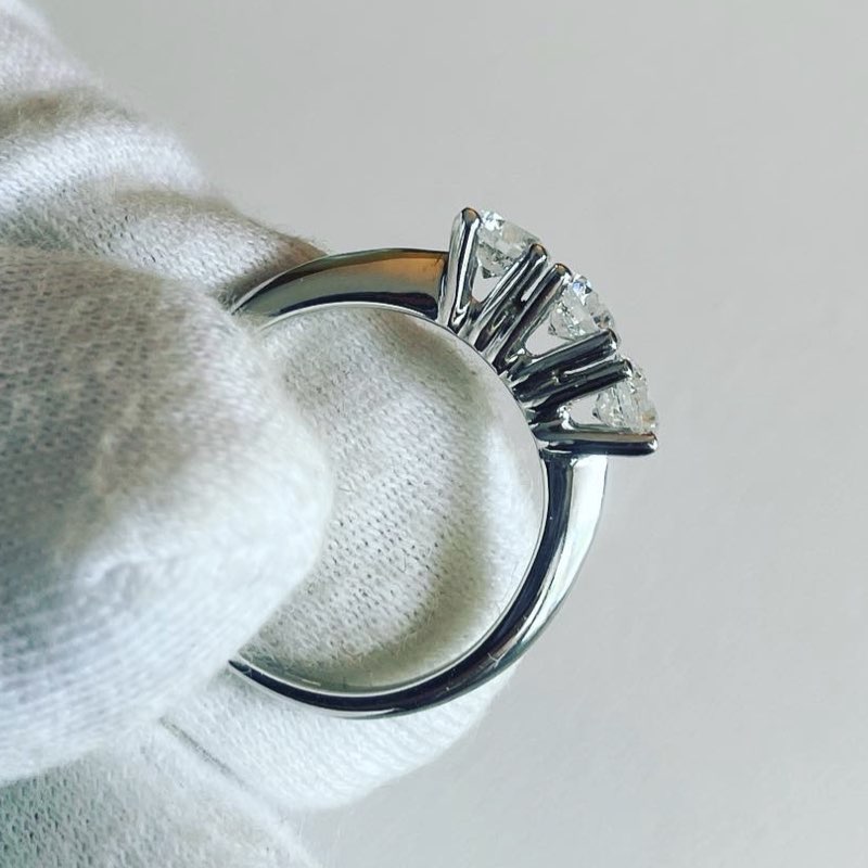 Anello trilogy con Diamanti